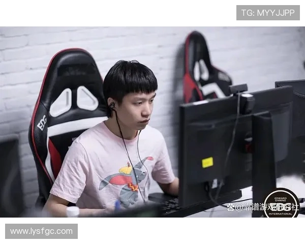 JDG战队在大师赛积分榜中以94分稳居第一名,表现引人瞩目 JDG战队在大师赛积分榜中以94分稳居第一名,表现引人瞩目