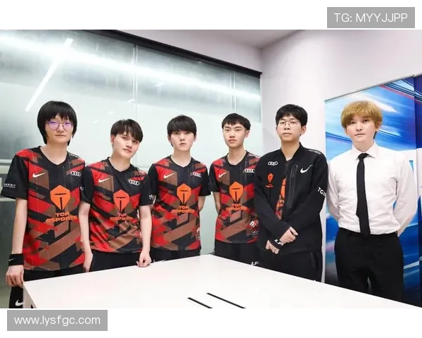 TES战队配合引发热议争议背后的战术与团队默契分析 TES战队配合引发热议争议背后的战术与团队默契分析