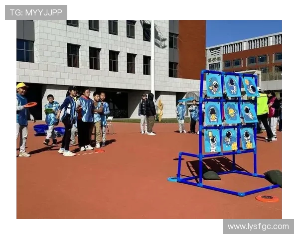 南京飞盘队在极限运动嘉年华中的精彩表现与力量展现分析