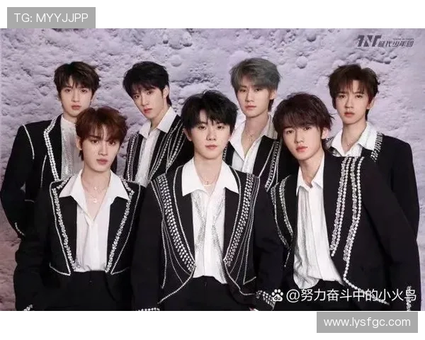 成都网球队精英赛特别报道：从默默无闻到耀眼夺冠的奋斗之路