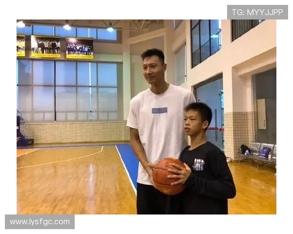 王秀英专访：从球场到人生的精彩旅程与篮球梦想的追寻