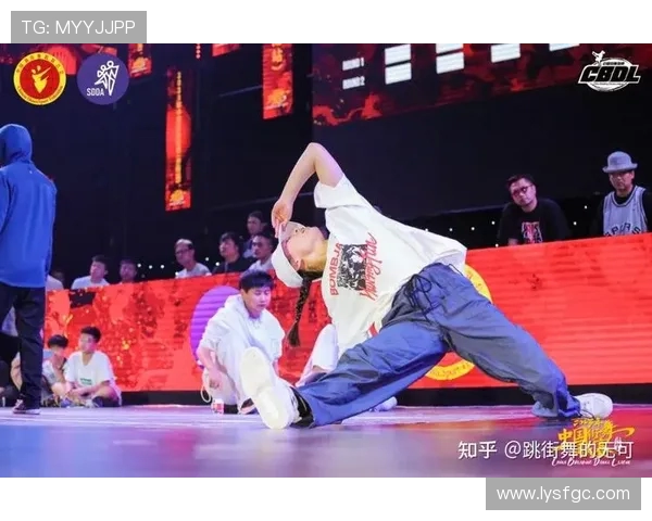 街舞对决回顾上海与成都队伍耐力较量的精彩瞬间与战术分析