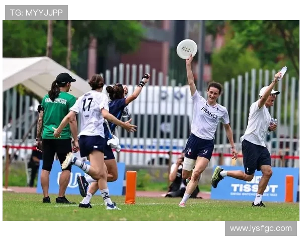 飞盘战术解析:深入探讨北京飞盘队的盯防策略与技巧
