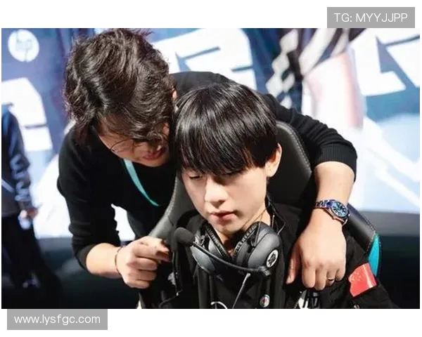 英雄联盟战术解析:深入探讨RNG战队的盯防策略与执行细节