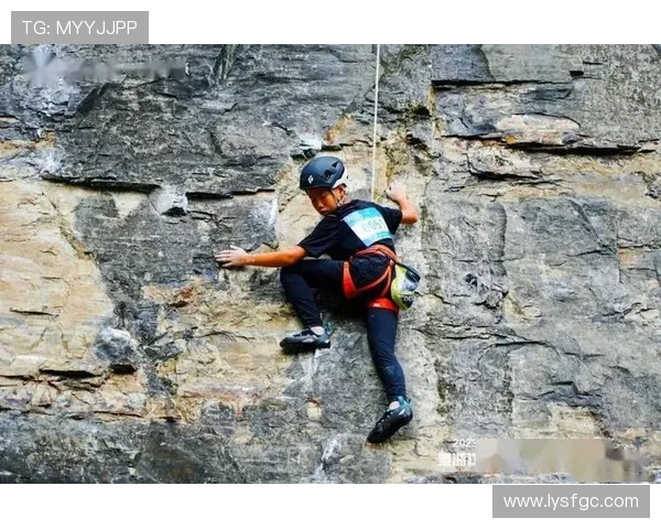 攀岩之巅：深入探索上海攀岩队的速度与激情